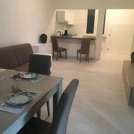 Lägenhet Rupestre Manerba del Garda